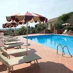 Hotel Ariotto Village 4*