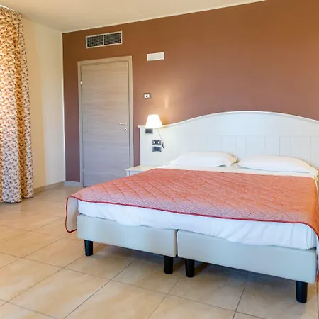Hotel Ariotto Village