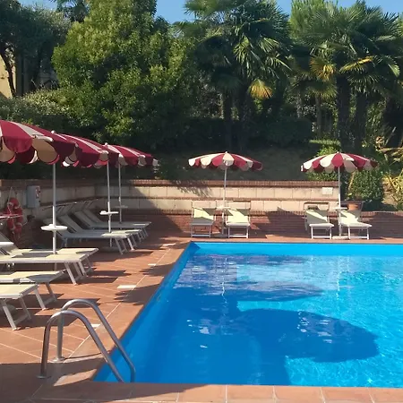 Hotel Ariotto Village Terruggia