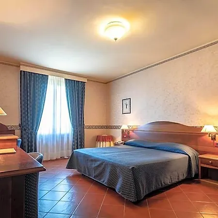 Hotel Ariotto Village 4*
