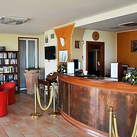 Ariotto Village Hotel 4*