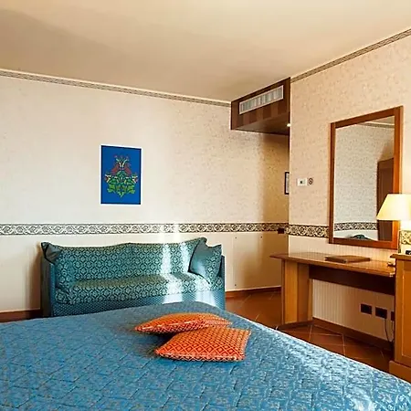 Ariotto Village 4*