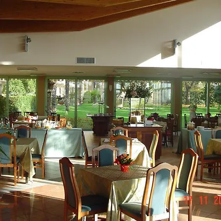 Ariotto Village 4*