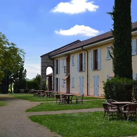 Hotel Ariotto Village 4*